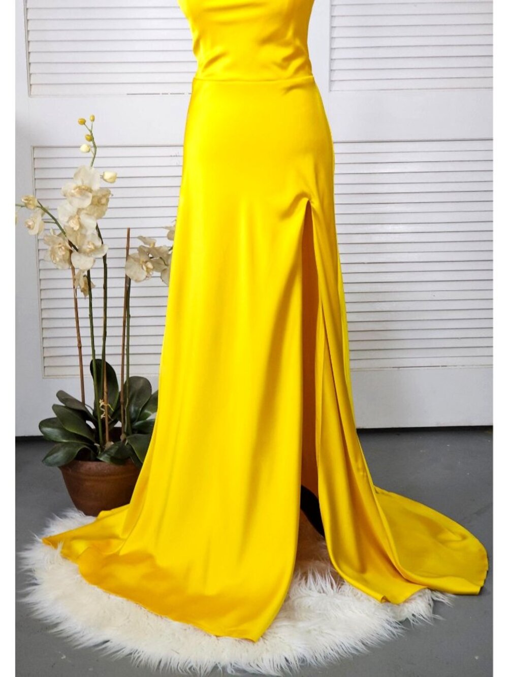 NWT Ellie Wilde Mon Cheri Sunflower Yellow Satin Long Prom Dress Size 16 1751 - Picture 7 of 16